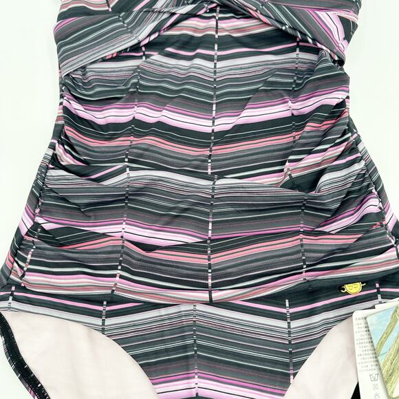 NEW Sunseeker Australia Striped One Piece Bathing Suit Underwire D Cup Size 6 - Picture 5 of 10